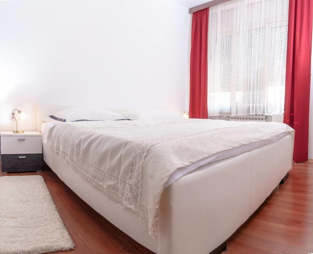 Hotel Zepter Palace Banyaluka Dış mekan fotoğraf